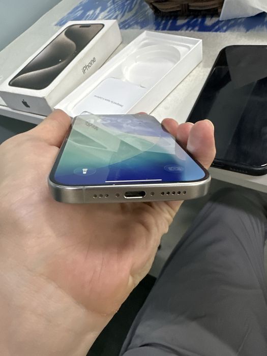 iPhone 15 Pro свой