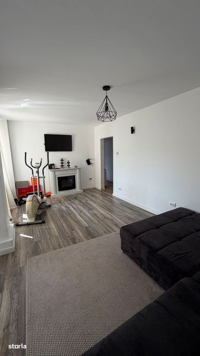 4 Camere l 2 Bai l Str.Zizinului l Boxa
