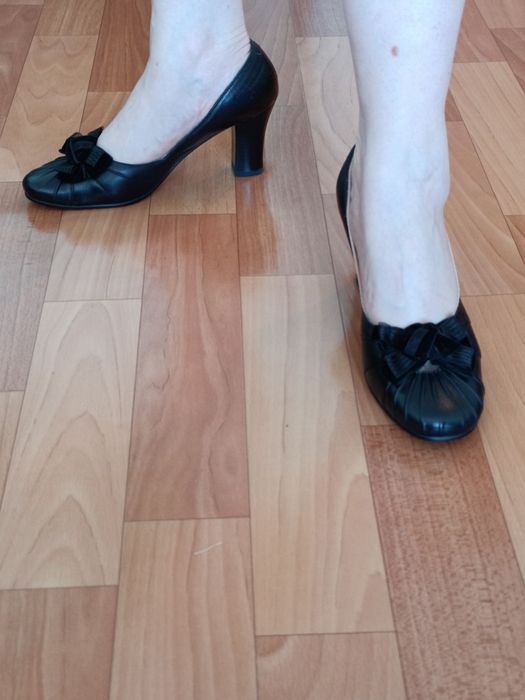 Продам туфли новые