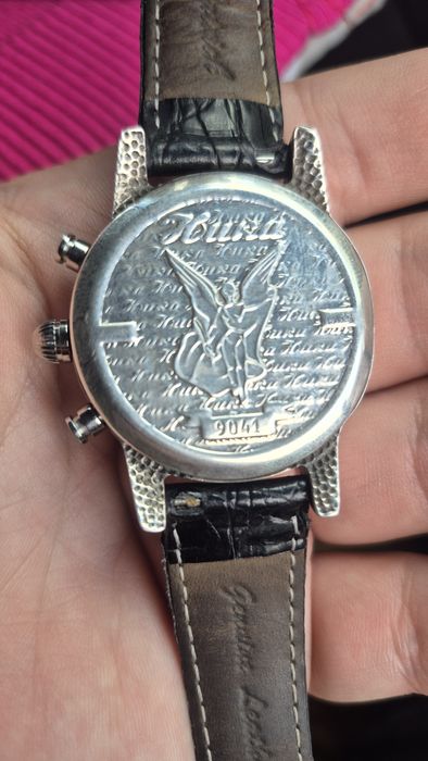 Продам часы Ника серебро 925 пробы.