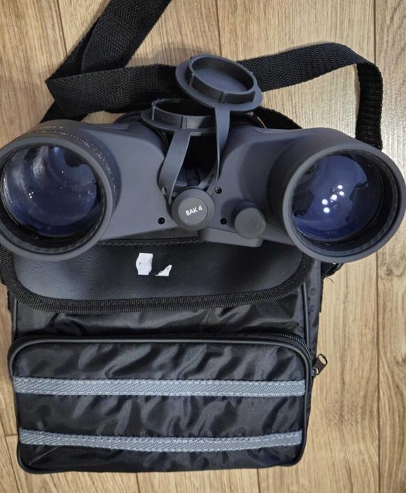 Продавам морски бинокъл Talamex 7x50 с калъф