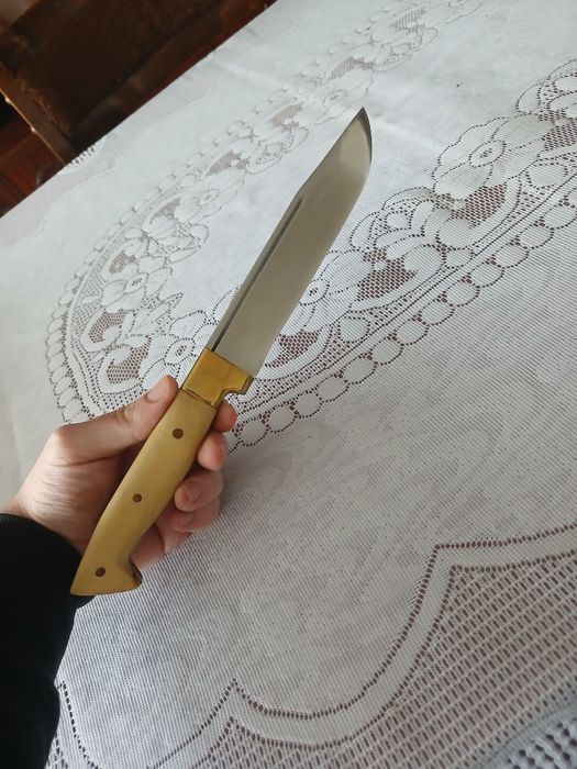 Касапски ловен нож дръжка чемшир