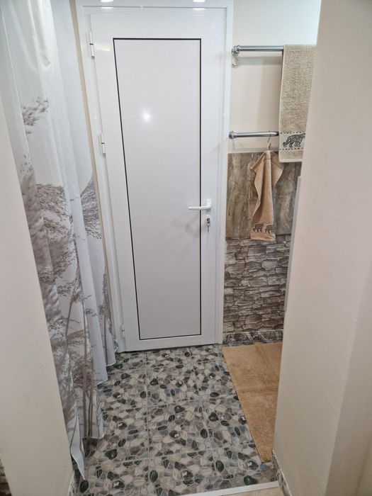 Дава се под наем Етаж от къща в Пловдив, Кючук Париж - 50 кв.м за 350 € - Снимка #9