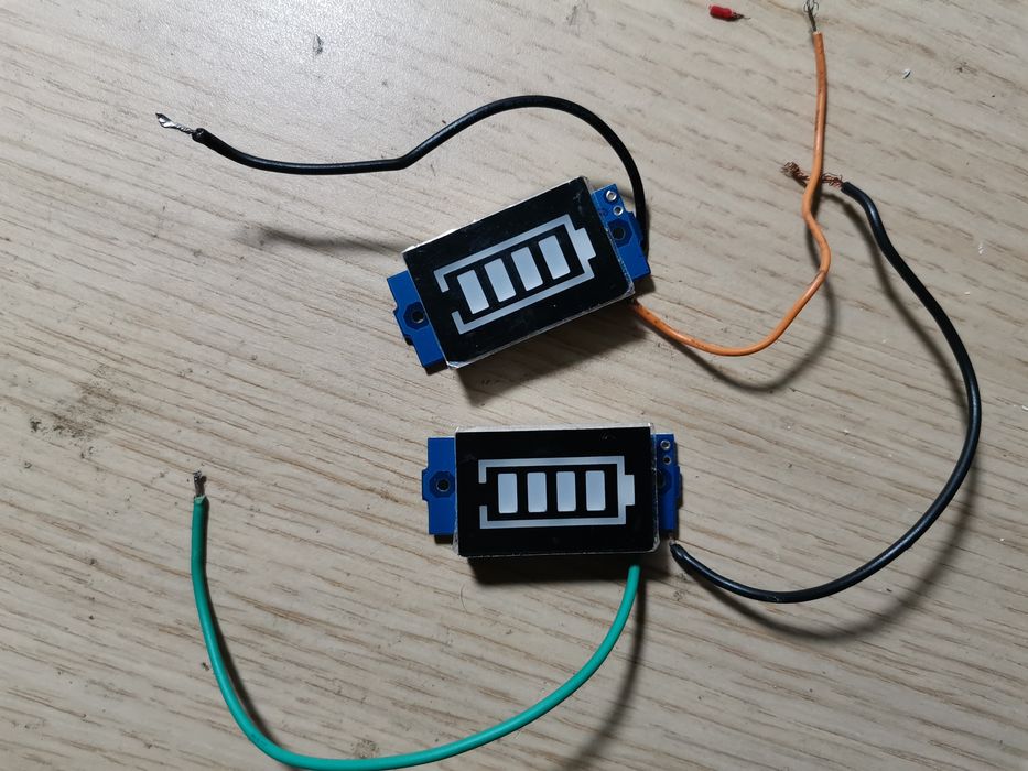 indicator capacitate baterie 4s