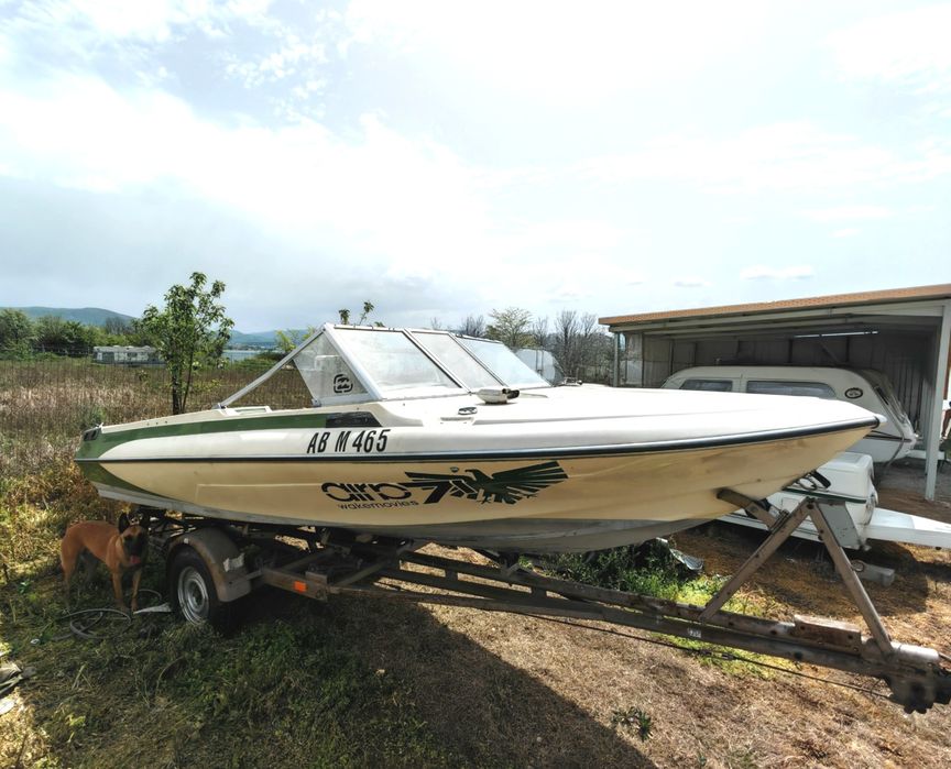 Schimb barca cu motor onboard și peridoc, cu Skijet, ATV sau rulotă