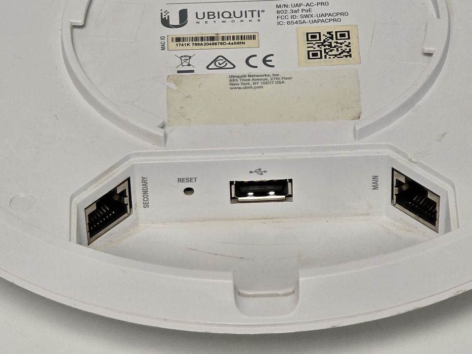 Access Point Ubiquiti UniFi AC Pro (UAP-AC-PRO) – Dual-Band, Gigabit