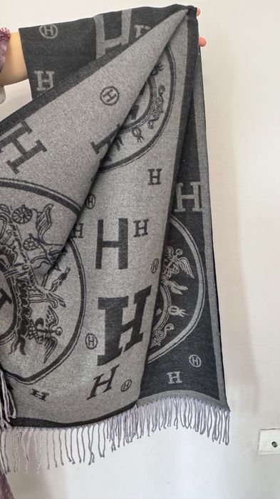 Hermes  шелк, кашемир палантин, шарф