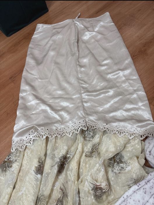 Costum bluza si fusta