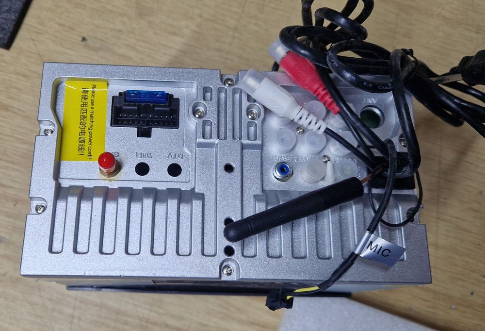 Мултимедия 7" 4GB ANDROID двоен дин 2 DIN универсална