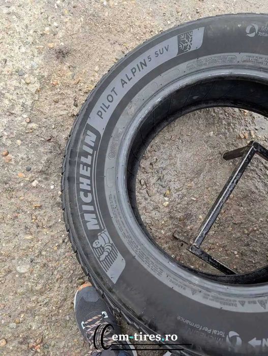 SET 2 Anvelope Iarna 235/65 R17 MICHELIN Pilot Alpin 5  - SUV