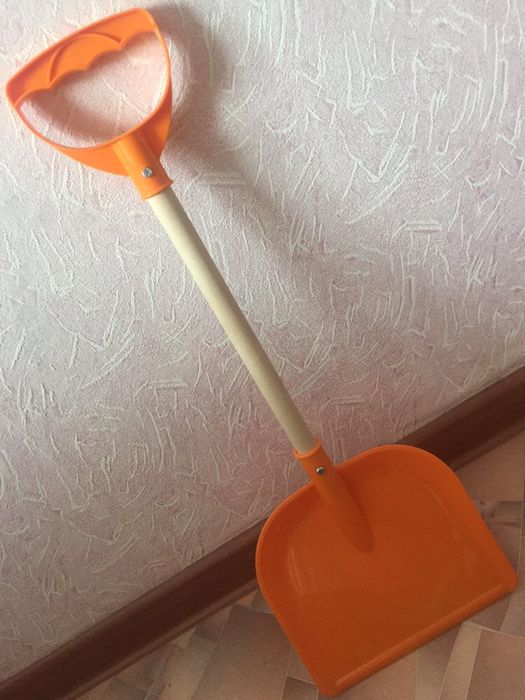 Лопатка детская новая