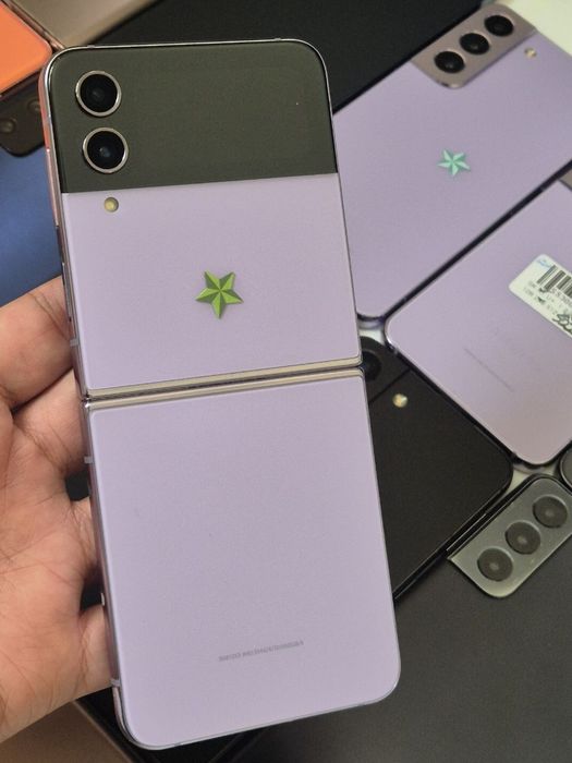Samsung Z flip 4  256gb