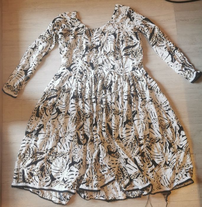 Дамски рокли в различни размери