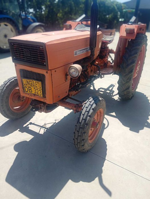 Vand tractor 445