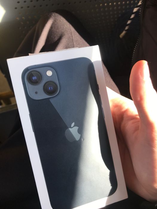 iPhone 13 128g black