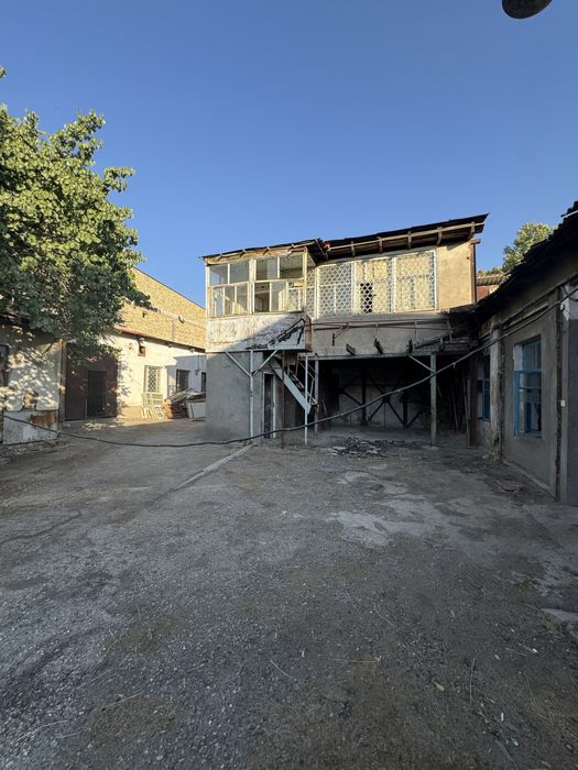 Не жилая база на Саракулской 19 соток