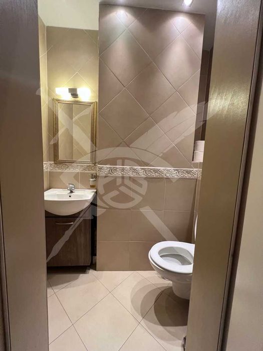 Дава се под наем Тристаен апартамент в София, Оборище - 120 кв.м за 1097.01 € - Снимка #15