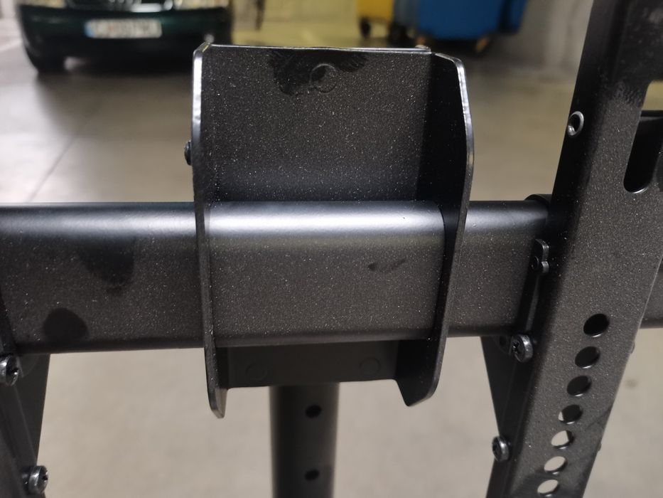 Vand suport de tavan pentru TV