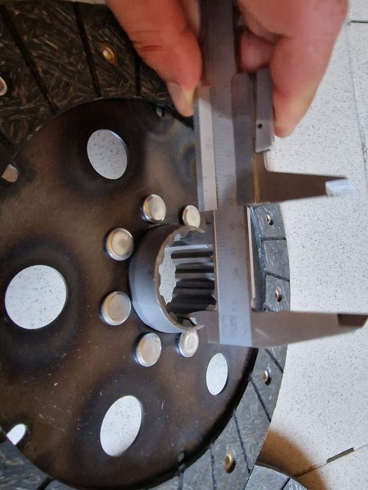 Disc ambreiaj tractor fiat 415 nou pe original import italia preț 350