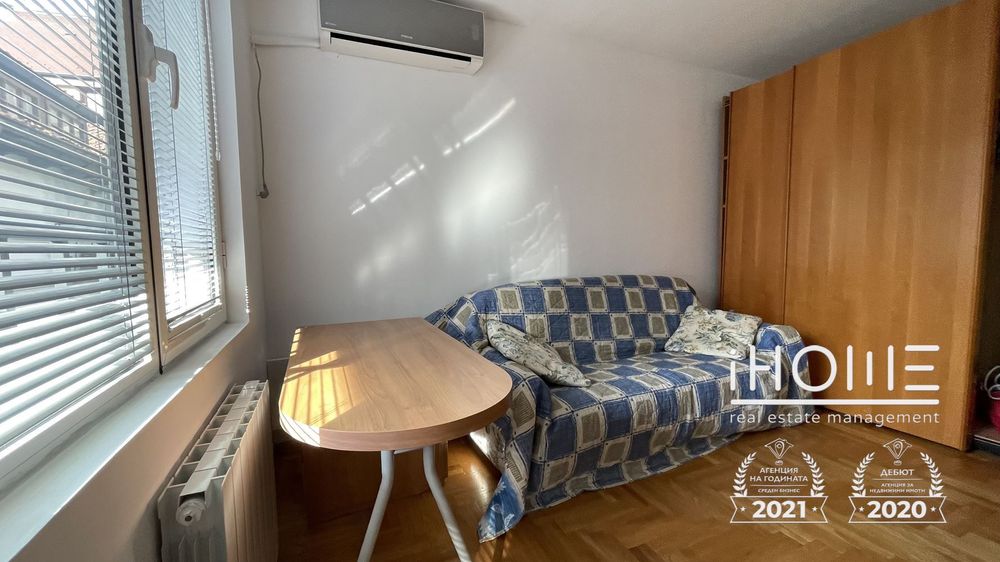 Дава се под наем Тристаен апартамент в София, Център - 124 кв.м за 1200 € - Снимка #10