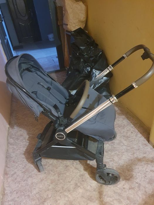 Продам коляску kidilo