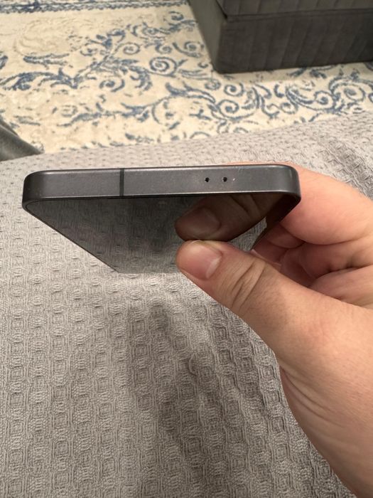 Продам Samsung Galaxy S24 8/256