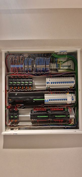 Smart Home / Electrician