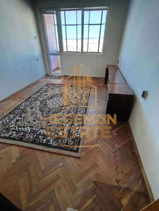 Продава се Четиристаен апартамент в Варна, Център - 85 кв.м за 1368 €/кв.м - Снимка #1