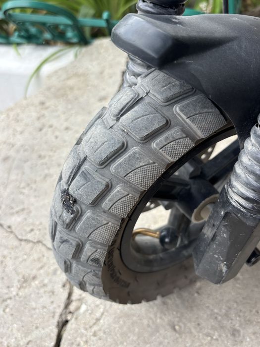 Продам элекстросамокат куго м4 про