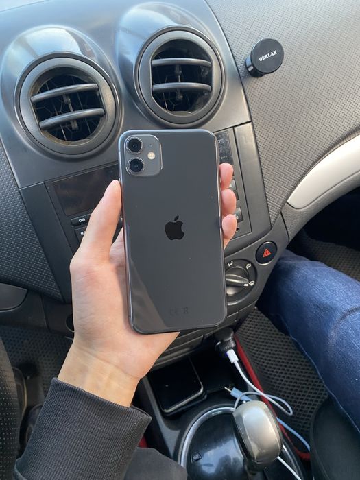 Продам Айфон 11 64gb 77%