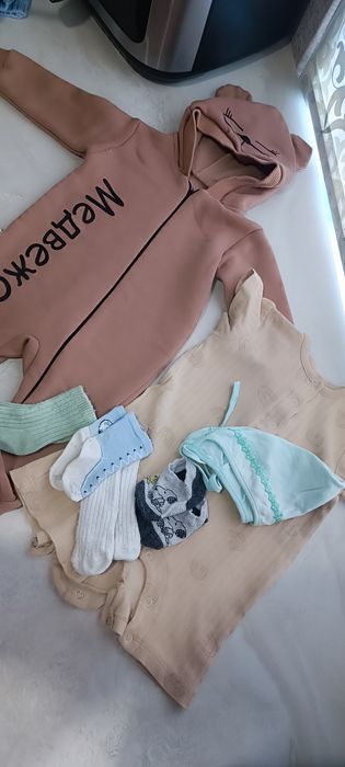 Детские вещи на малыша