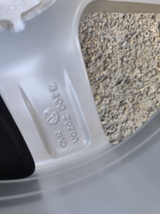16" оригинални алуминиеви джанти за Vw Passat 8/Golf/Caddy..