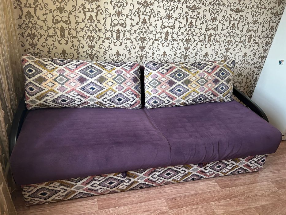 Продам диван б/у