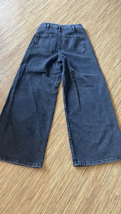 Дънки на марката Zara