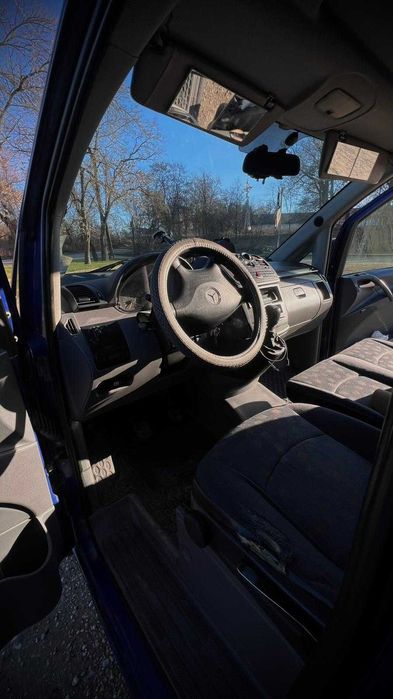 Mercedes Vito 2,2 cdi  8+1 persoane