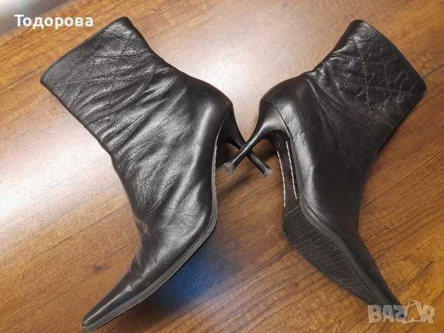 Елегантни дамски боти - естествена кожа