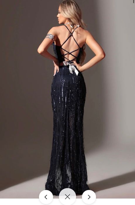 Рокля на LORRETI тъмносиня с пайети