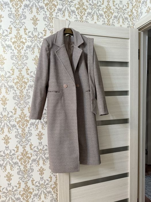 Продантся женское пальто