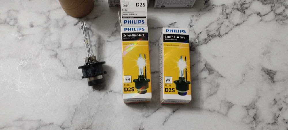 Becuri xenon D1S D2S OSRAM Cool Blue Philips XenStart 
Made in Germany