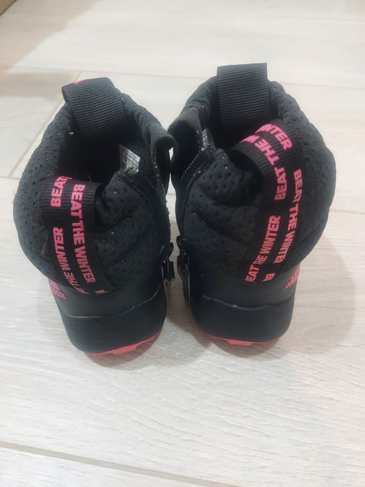 Сапоги на девочку.