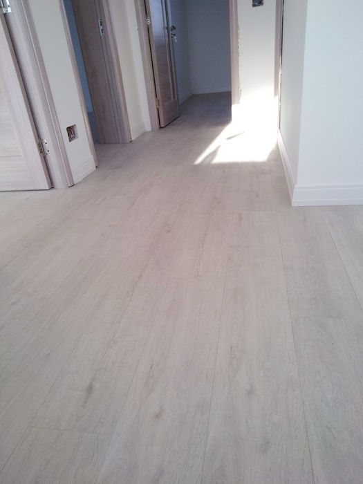 Montaj mocheta, parchet, SPC, LTV, Herringbone