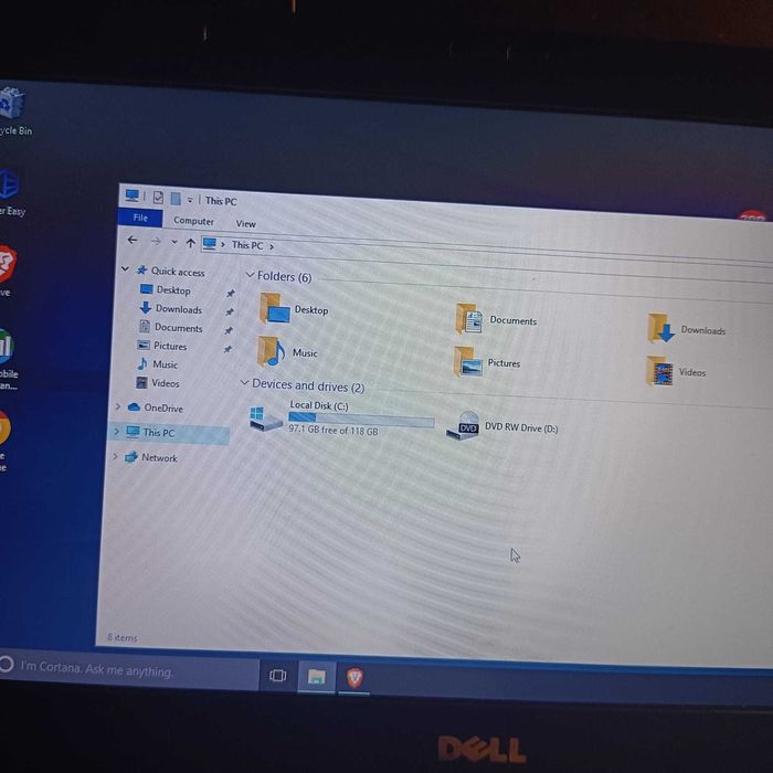 Vand laptop Dell E4310 cu procesor Intel i5 de 2.67GHz