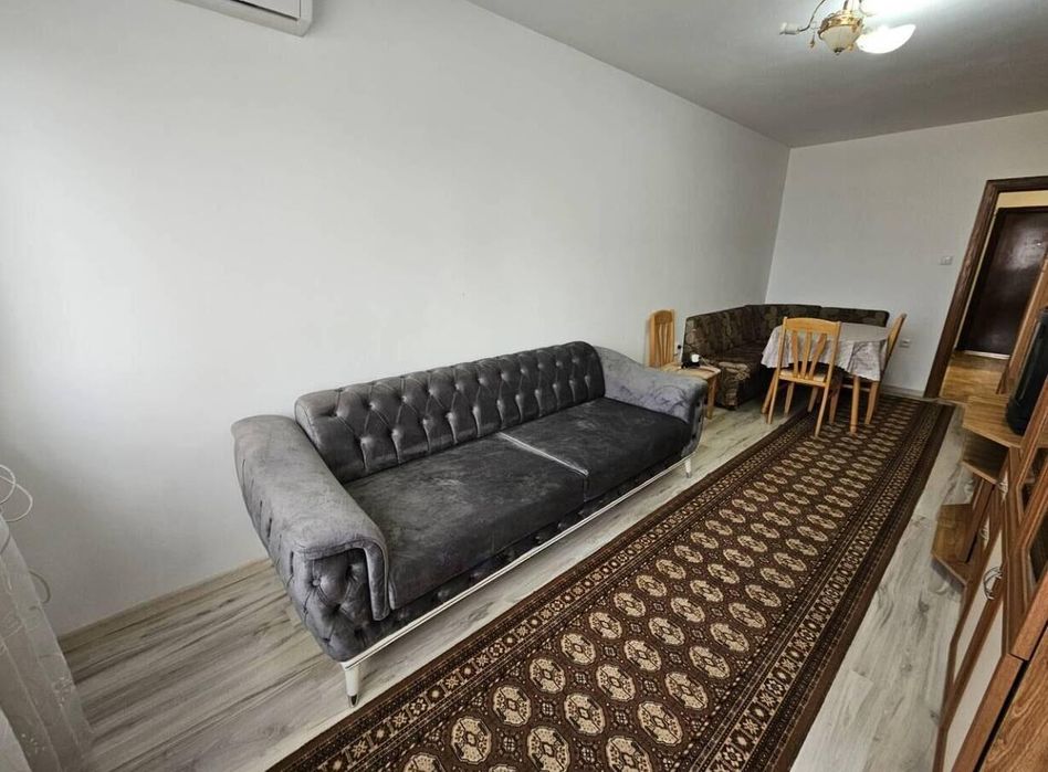 Дава се под наем Двустаен апартамент в Бургас, Възраждане - 68 кв.м за 357 € - Снимка #1