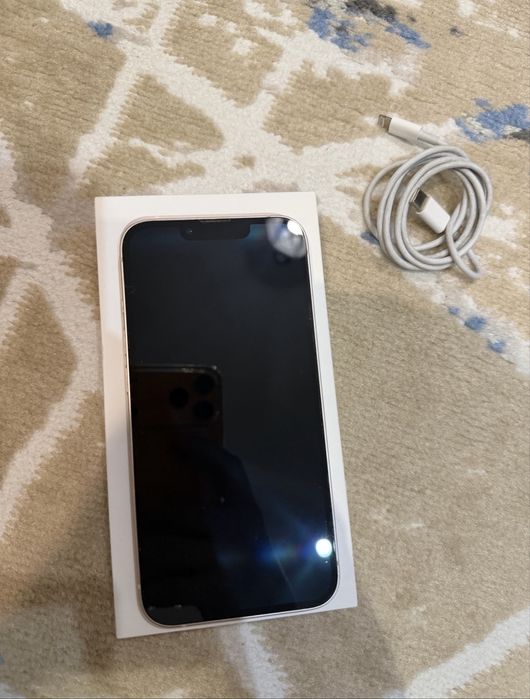 Продам Iphone 13 pink