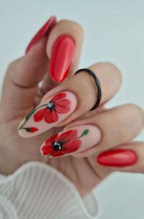 Tehnician unghii gel/GRATUIT