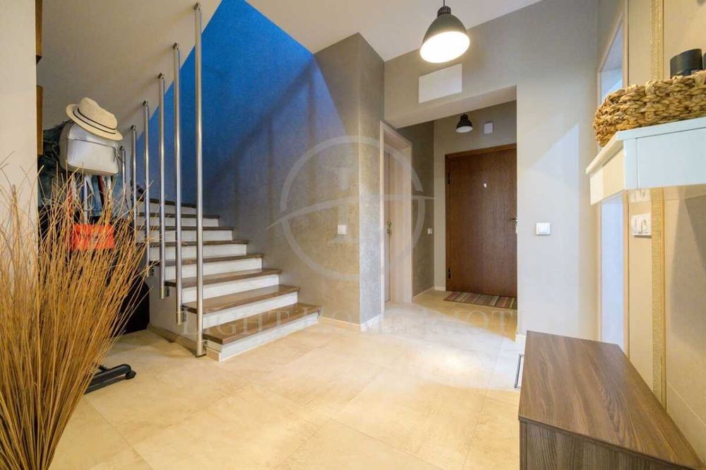 Продава се Къща в Пловдив, Христо Смирненски - 360 кв.м за 1192 €/кв.м - Снимка #6