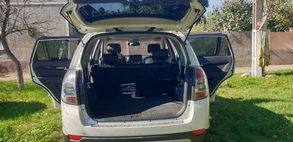 Vând Chevrolet Captiva