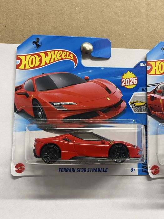 Lot 2 piese HOTWHEELS Ferrari F40 Competizione Ferrari SF90 Stradal