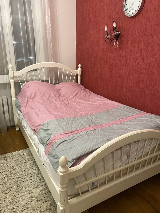 Кровать, шкаф, диван