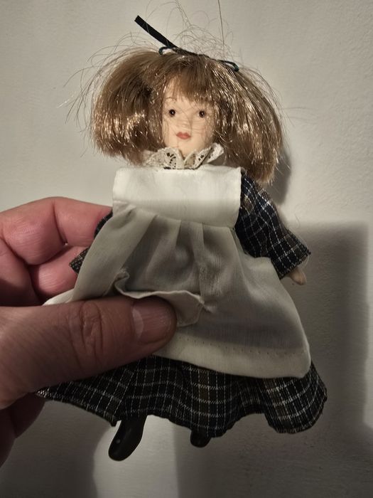 Păpușă de Colecție Mică, Cap Porțelan,Școlăriță/Fetiță de Ep